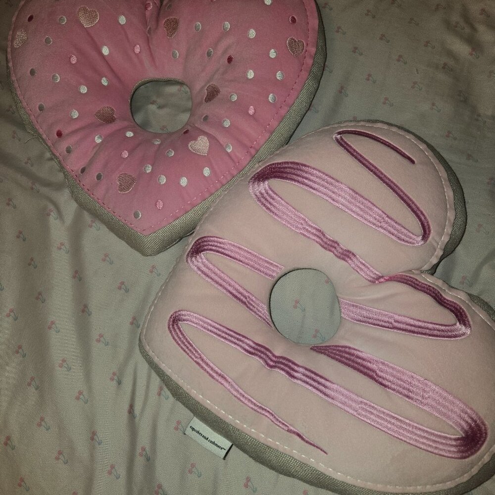 Decorative pillows
